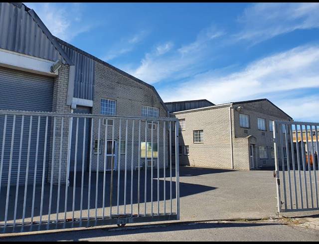 1,220M² FACTORY TO LET IN BLACKHEATH INDUSTRIAL